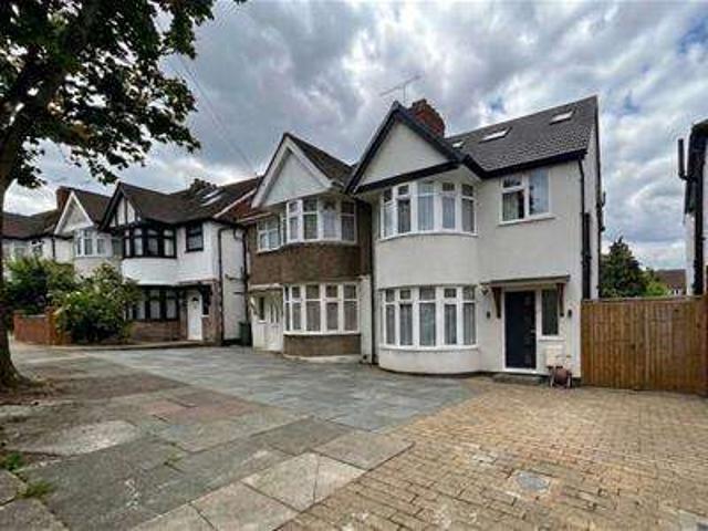 4 Bedroom Semi Detached House