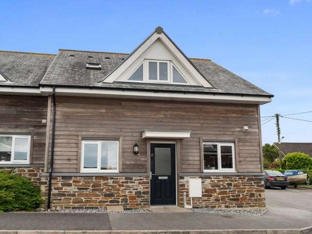4 Bedroom Semi Detached House
