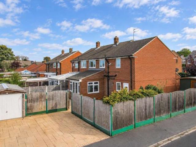 4 Bedroom Semi Detached House
