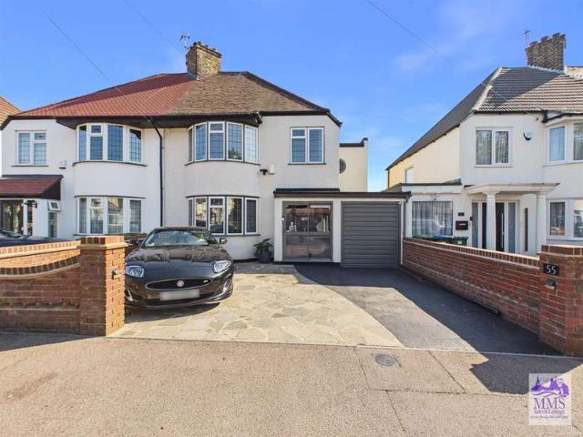 4 Bedroom Semi Detached House