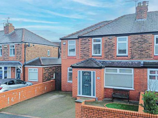 4 Bedroom Semi Detached House