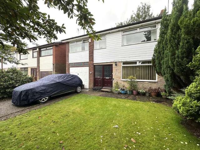 4 Bedroom Semi Detached House