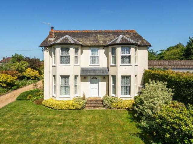 4 Bedroom Semi Detached House