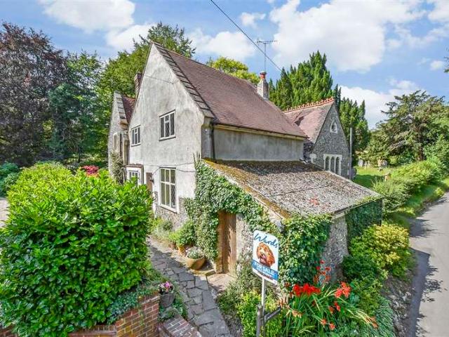 4 Bedroom Semi Detached House