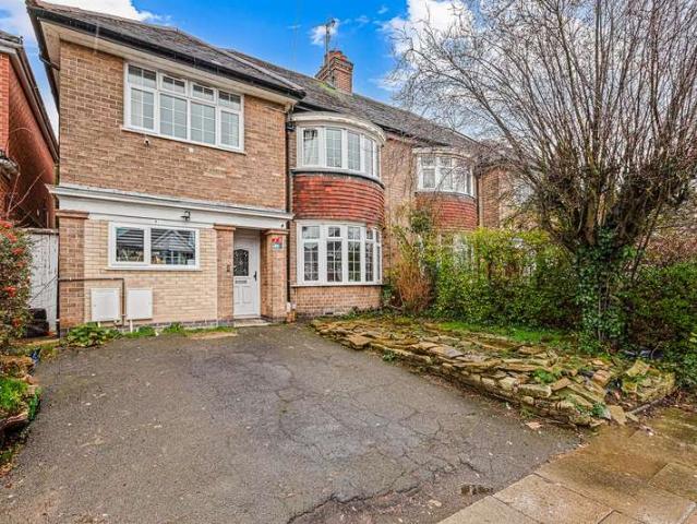4 Bedroom Semi Detached House