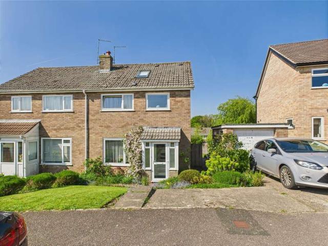 4 Bedroom Semi Detached House