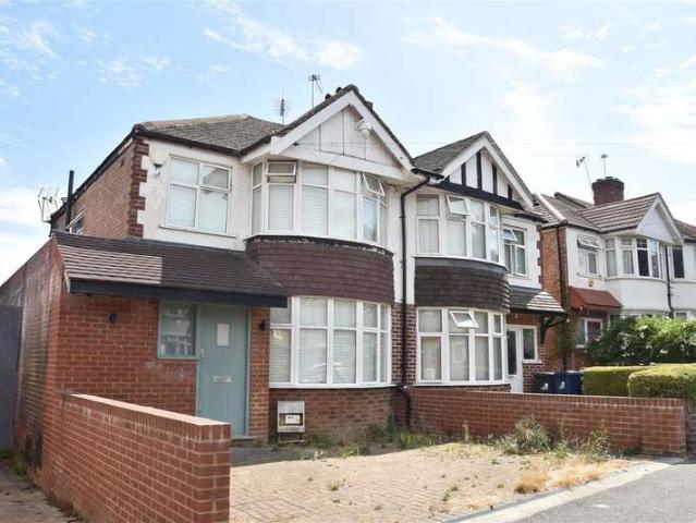 4 Bedroom Semi Detached House