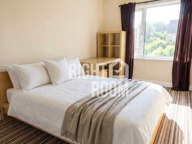 4 bedroom Semi detached house to let 4 Bed House, Burgess Road, Southampton SO16