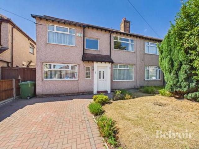4 bedroom Semi detached house To Let