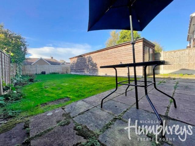 4 bedroom Semi detached house To Let