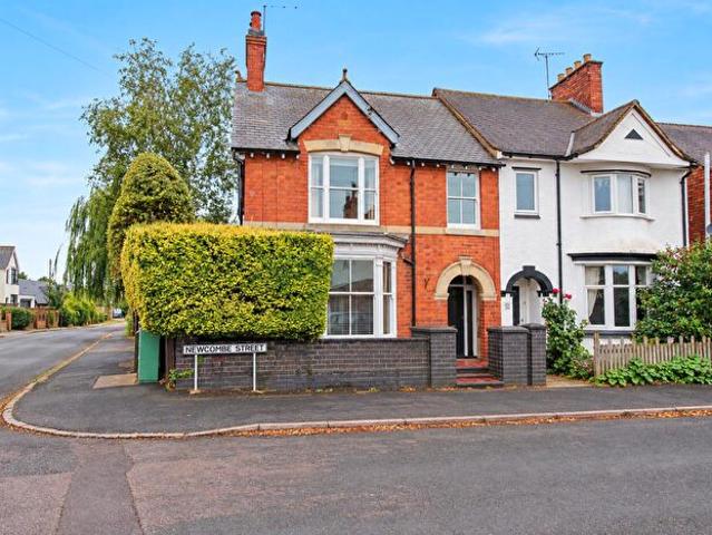 4 Bedroom Semi Detached House To Rent In Newcombe Street, Market Harborough, LE16