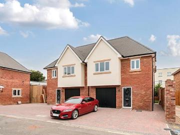4 Bedroom Semi Detached House To Rent In Banbury, Oxfordshire, OX16