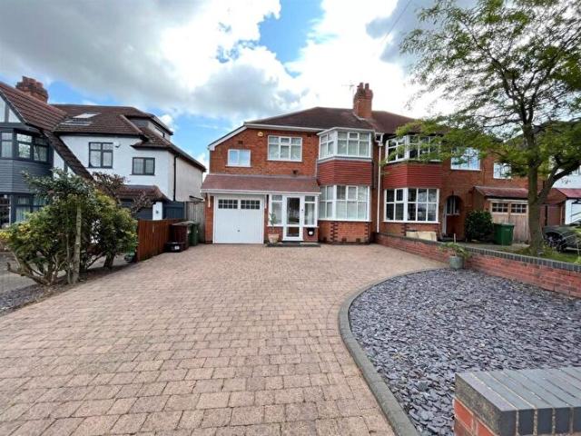 4 Bedroom Semi Detached House To Rent In Bourton Road, Solihull, West Midlands, B92