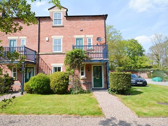 4 Bedroom Semi Detached House To Rent In Brook House Mews, High Street, Repton, DE65