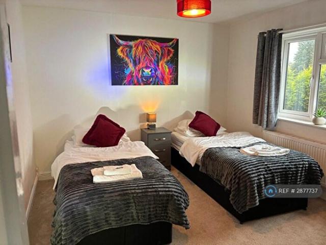 4 Bedroom Semi Detached House To Rent In Clifford Bridge Road, Coventry, CV3