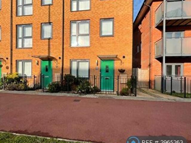 4 Bedroom Semi Detached House To Rent In Countess Way, Brooklands, Milton Keynes, MK10