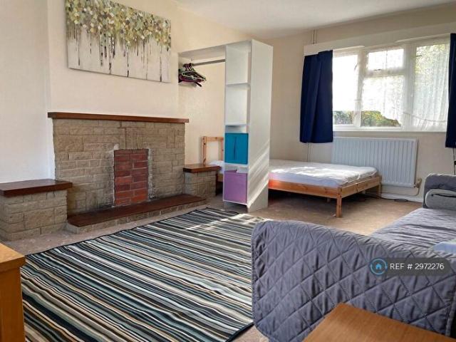 4 Bedroom Semi Detached House To Rent In Cranfield, Bedford, MK43