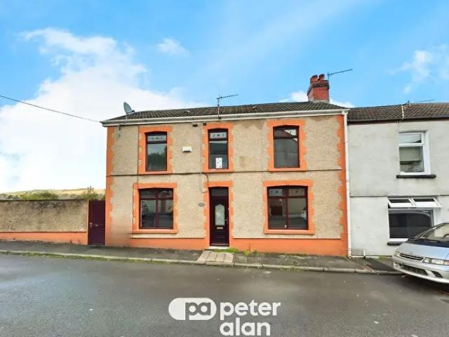 4 Bedroom Semi Detached House To Rent In Fairview Terrace, Pontlottyn, Bargoed, CF81