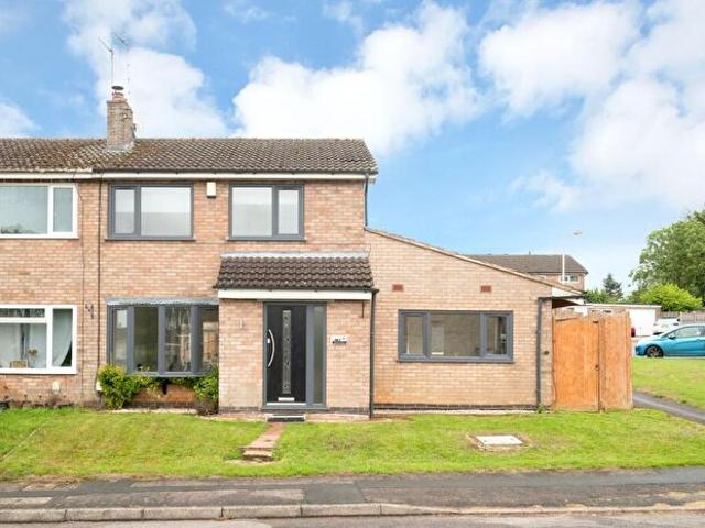 4 Bedroom Semi Detached House To Rent In Hudson Close, Oakham, LE15