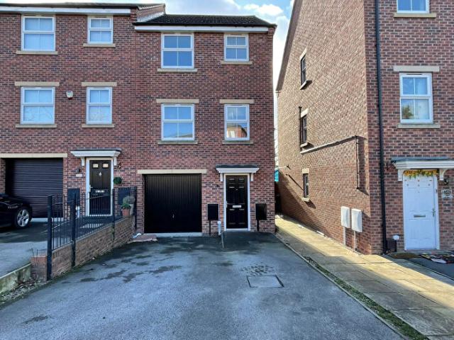 4 Bedroom Semi Detached House To Rent In Herongate Road, Leicester, LE5