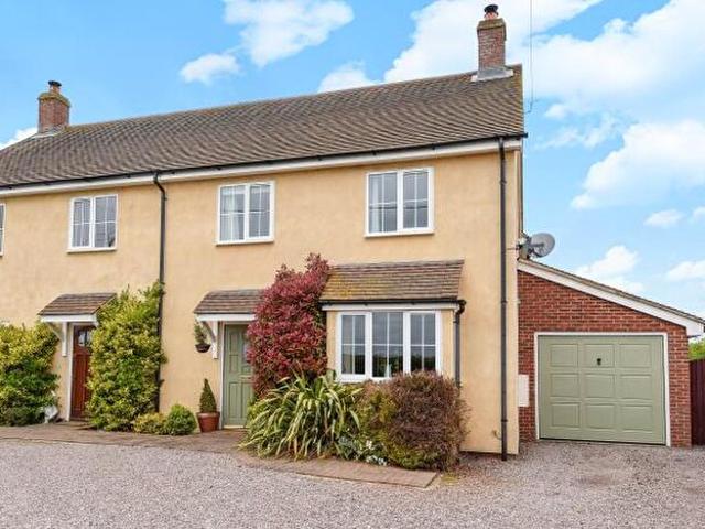 4 Bedroom Semi Detached House To Rent In Hill Crest, Charndon, Bicester, OX27