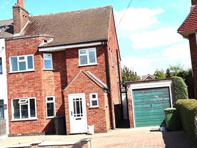 4 Bedroom Semi Detached House To Rent In Hill Way, Oadby, LE2