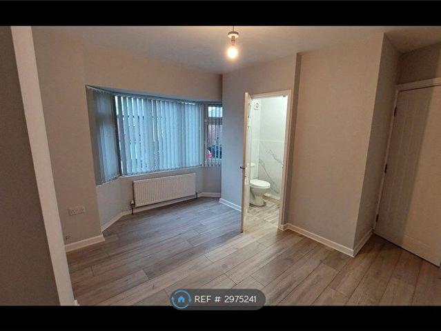 4 Bedroom Semi Detached House To Rent In Jackson Avenue, Mickleover, Derby, DE3