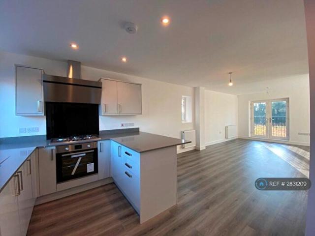 4 Bedroom Semi Detached House To Rent In Lacewood Close, Bestwood Village, Nottingham, NG6