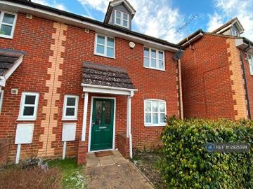 4 Bedroom Semi Detached House To Rent In Walden Croft, Simpson, Milton Keynes, MK6