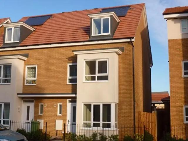 4 Bedroom Semi Detached House To Rent In Warwick Avenue, Broughton, MK10