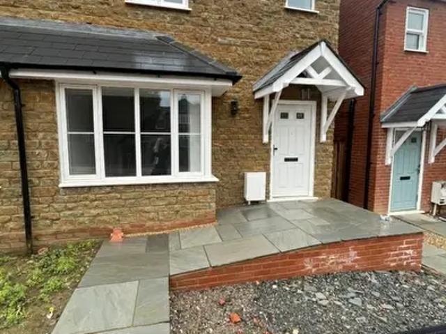 4 Bedroom Semi Detached House To Rent In Watling Street East, NN12