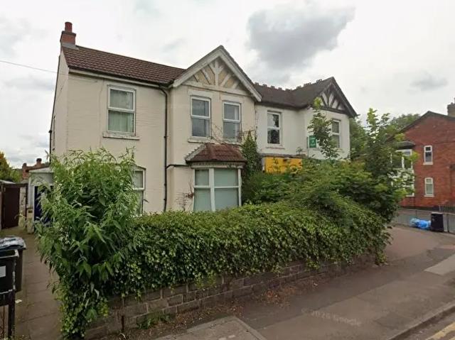 4 Bedroom Semi Detached House To Rent In Wood End Road, Birmingham, B24