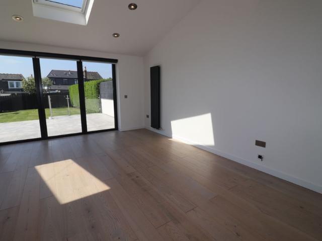 4 bedroom semi detached house to rent