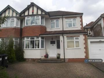 4 bedroom semi detached house to rent