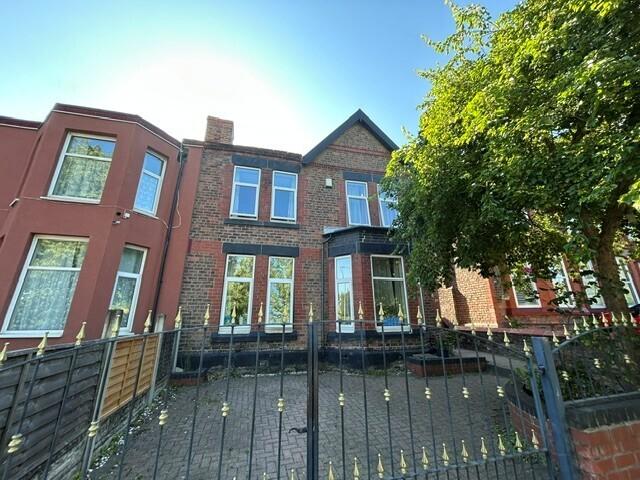 4 bedroom semi detached house to rent