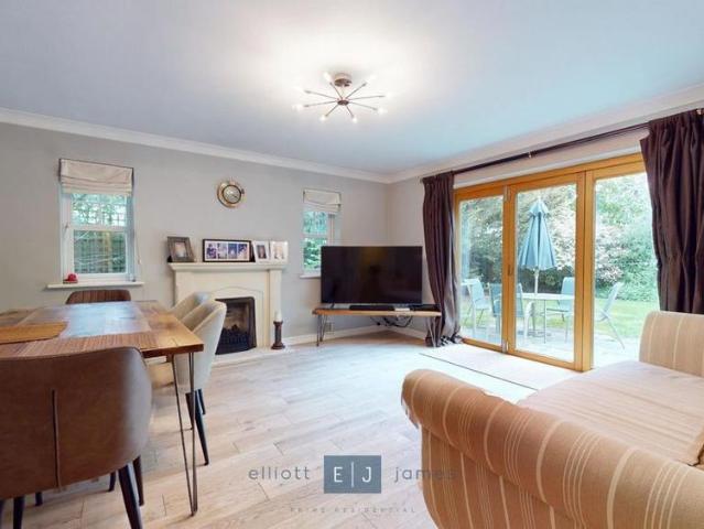 4 bedroom semi detached house to rent