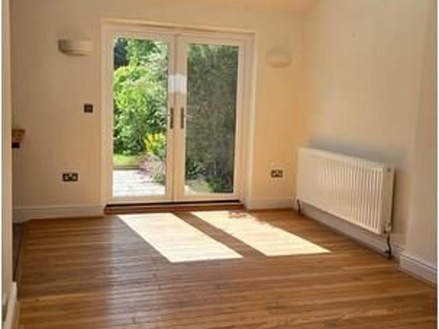 4 bedroom semi detached house to rent