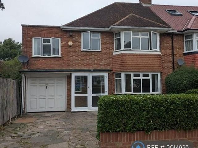4 bedroom semi detached house to rent