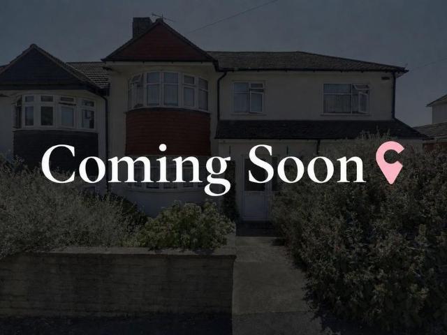 4 bedroom semi detached house to rent