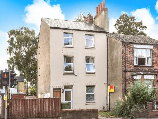 4 bedroom semi detached house to rent