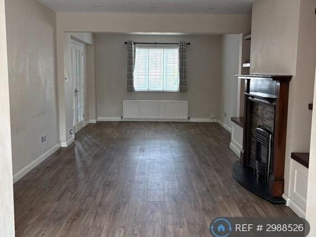 4 bedroom semi detached house to rent
