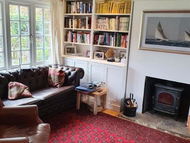 4 bedroom semi detached house to rent