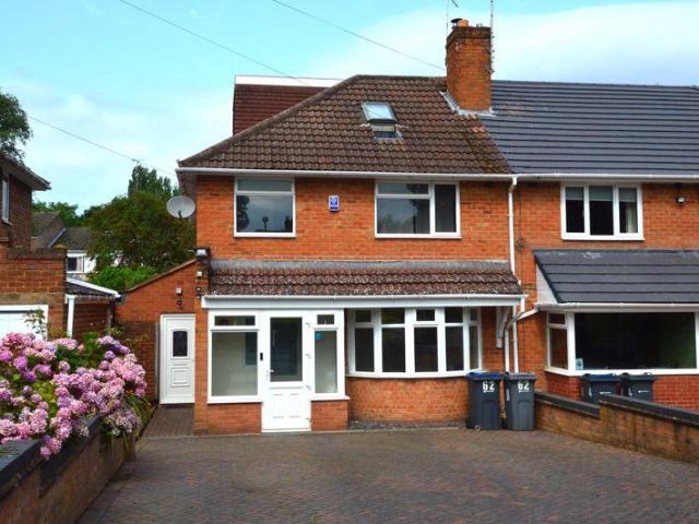 4 bedroom semi detached house to rent