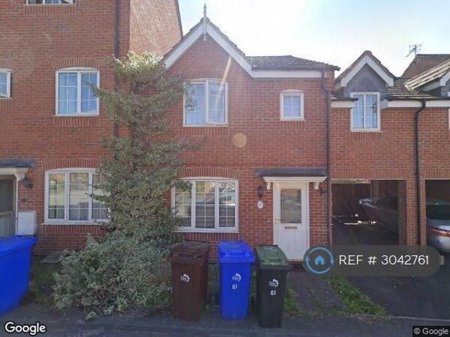 4 bedroom semi detached house to rent