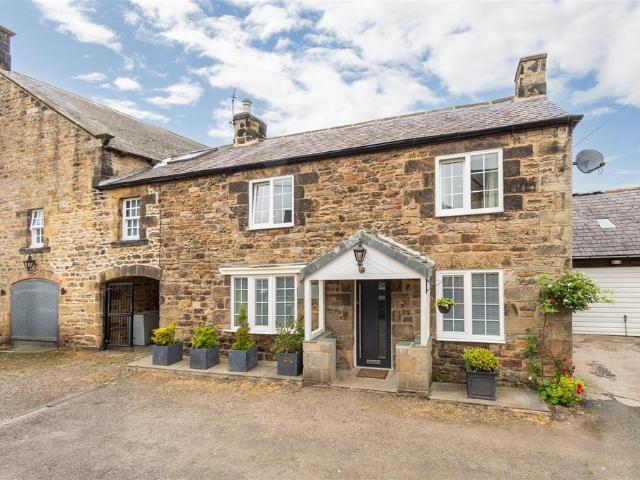 4 bedroom semi detached house to rent