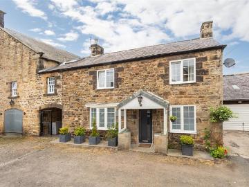 4 bedroom semi detached house to rent