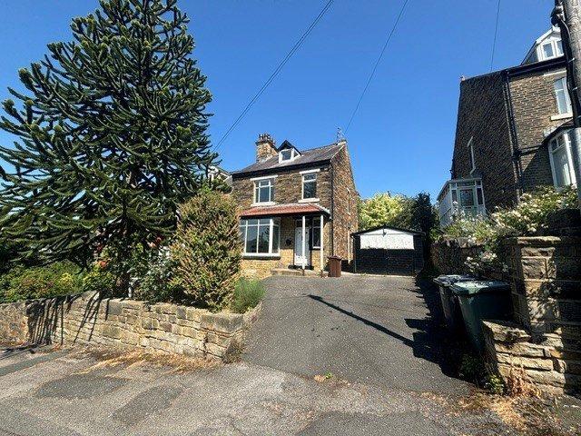 4 bedroom semi detached house to rent