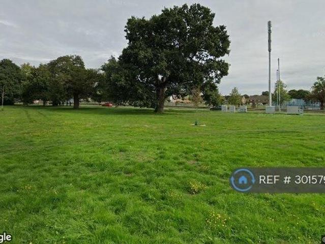 4 bedroom semi detached house to rent