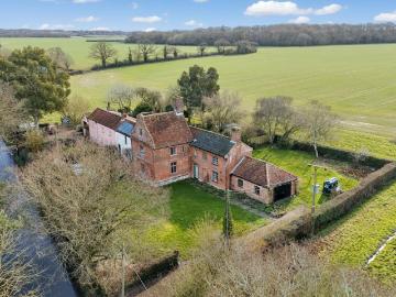 4 bedroom semi detached house to rent