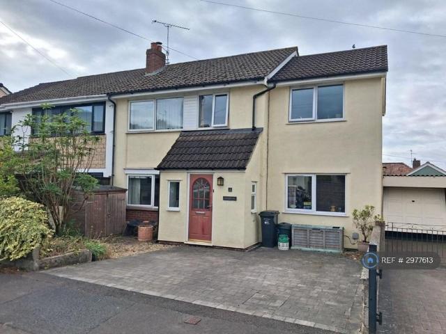 4 bedroom semi detached house to rent